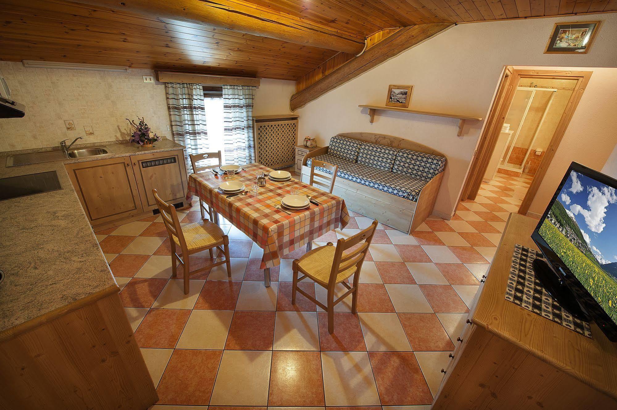 Appartamento Carosello 4 Adiacente Partenza Del Carosello 3000 Livigno